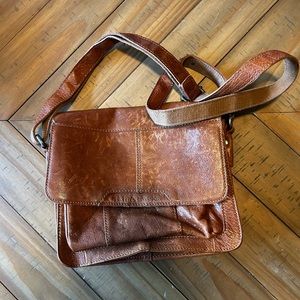 Spikes and Sparrow Crossbody Leather Purse